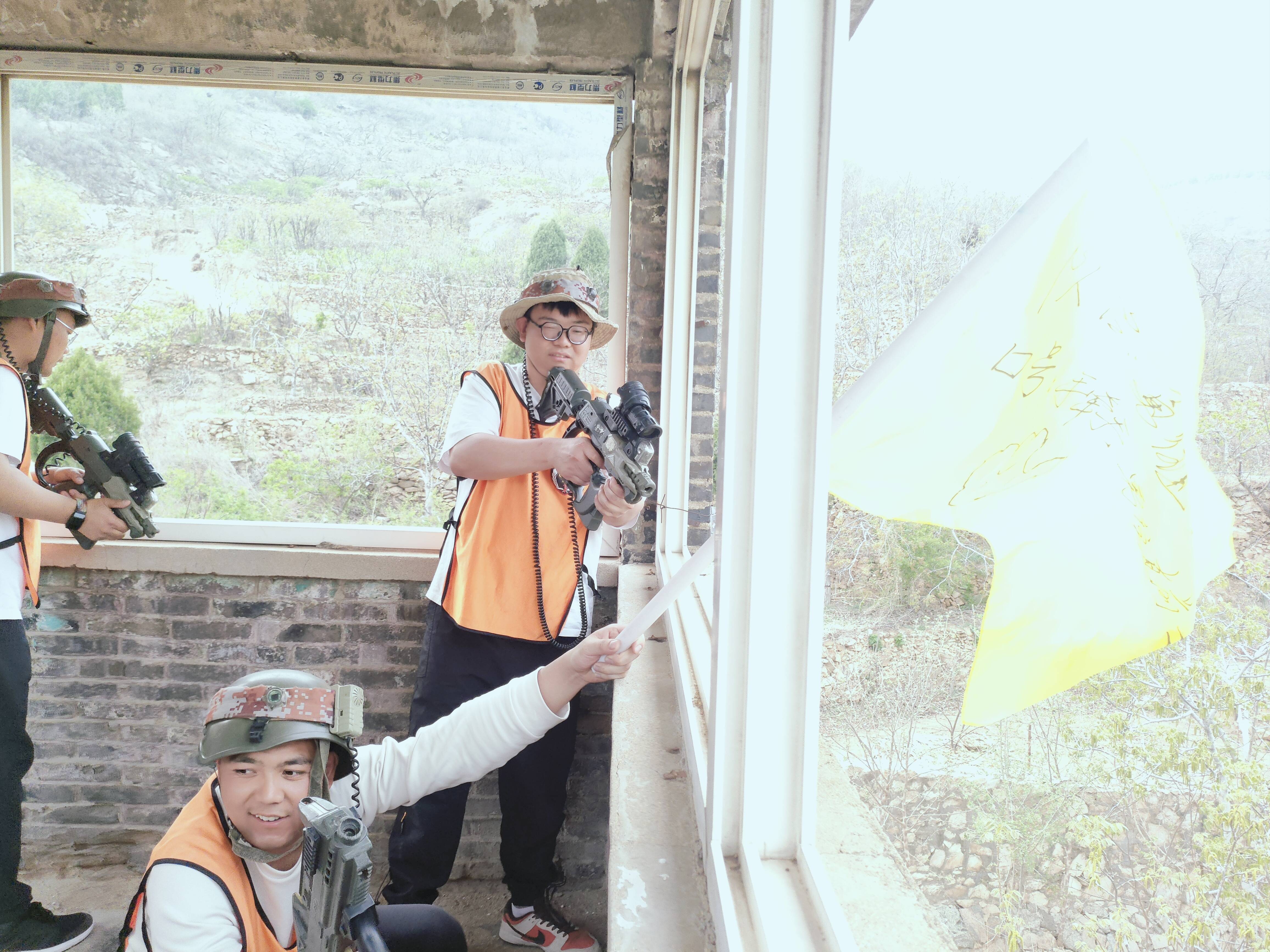 开云体育娱乐app安全-包含野外攀岩救援比武，团队合作的极致挑战的词条